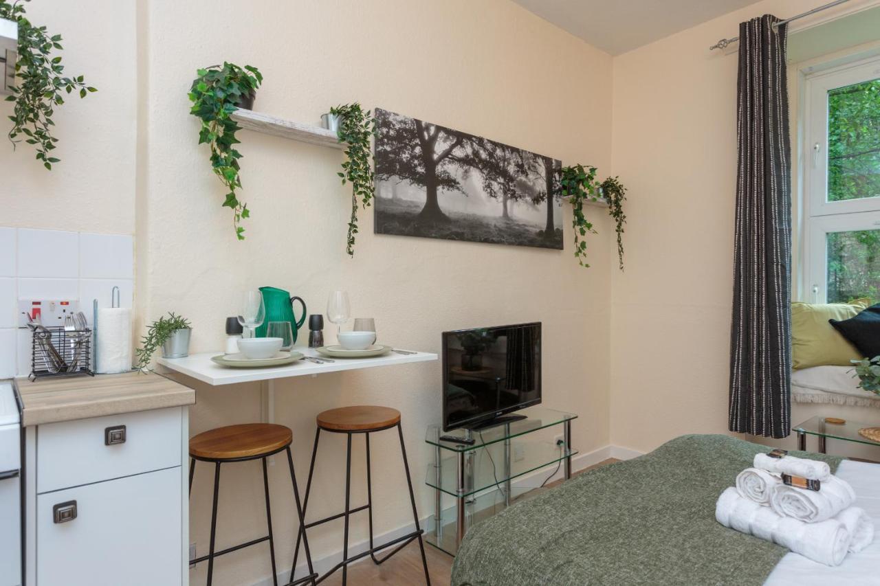إدنبرة Cozy 1B Groundfloor - 8 Minute From City Centre المظهر الخارجي الصورة
